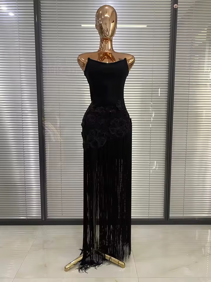 STRAPLESS TASSELS DRESS