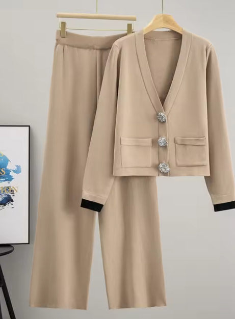 CB KNIT CARDIGAN AND PANT SET