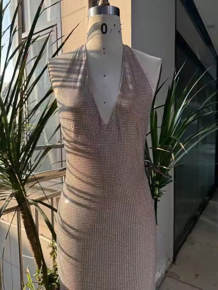 V NECK BACKLESS BLING BLING DRESS
