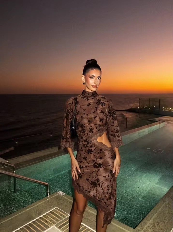 CUTOUT WAIST PRINT WITH LACE DETAIL DRESS