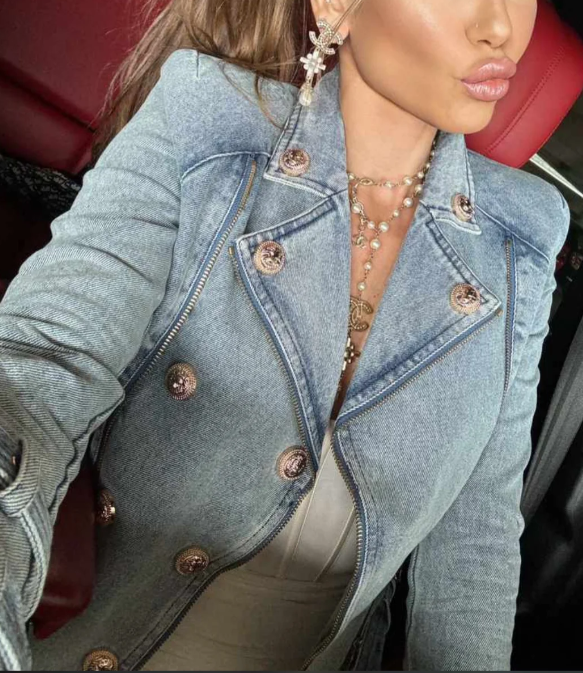 Coats & Jackets