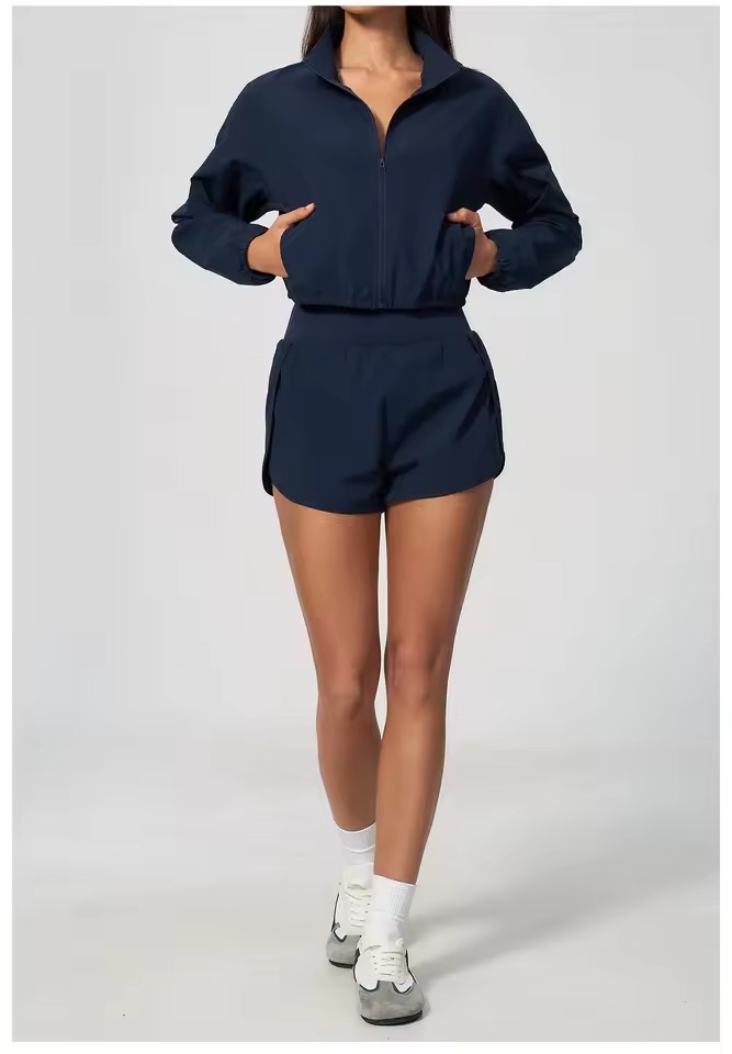 LONG SLEEVES ZIPPER JACKET AND HIGH WAISTS CASUAL SHORTS