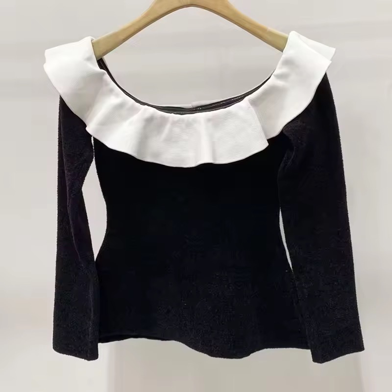OFF SHOULDER RUFFLE KNIT TOP