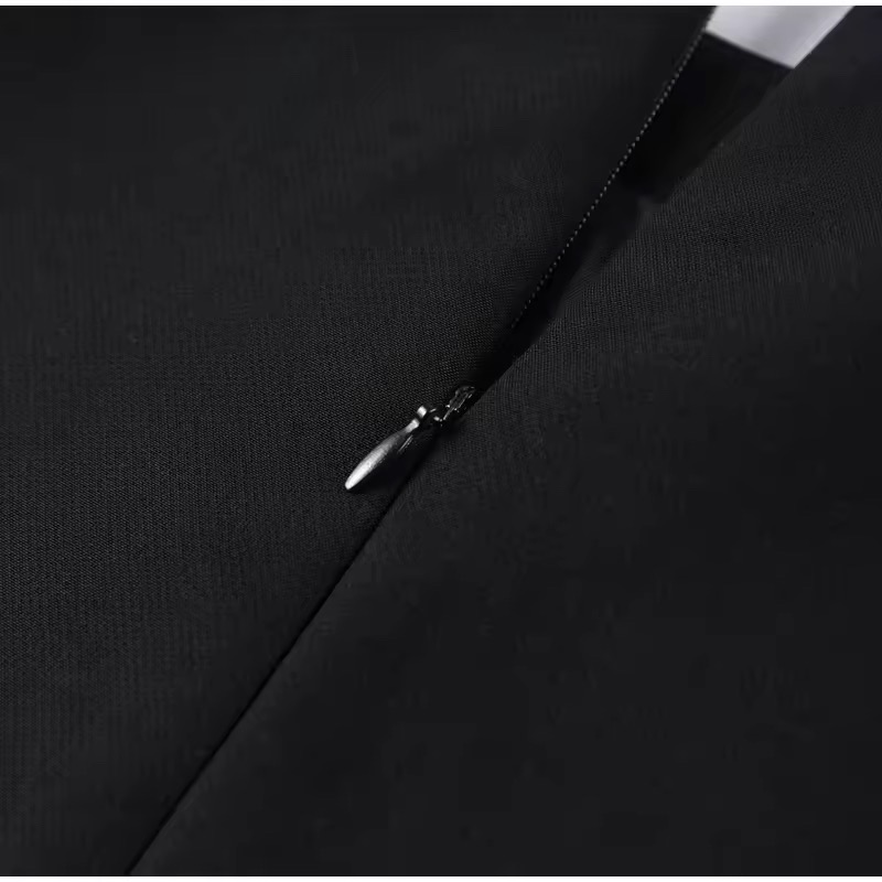 CAPE  STATEMENT MINIMALISTIC TOP