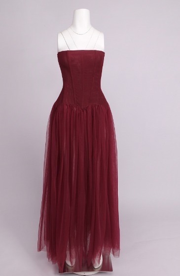 TULLE BURGUNDY STRAPLESS DRESS