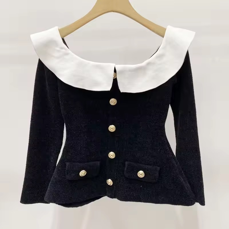 OFF SHOULDER RUFFLE KNIT TOP