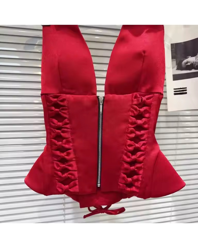 KLOE RED SATIN CORSET TOP.