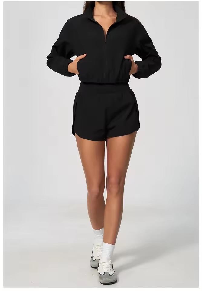 LONG SLEEVES ZIPPER JACKET AND HIGH WAISTS CASUAL SHORTS