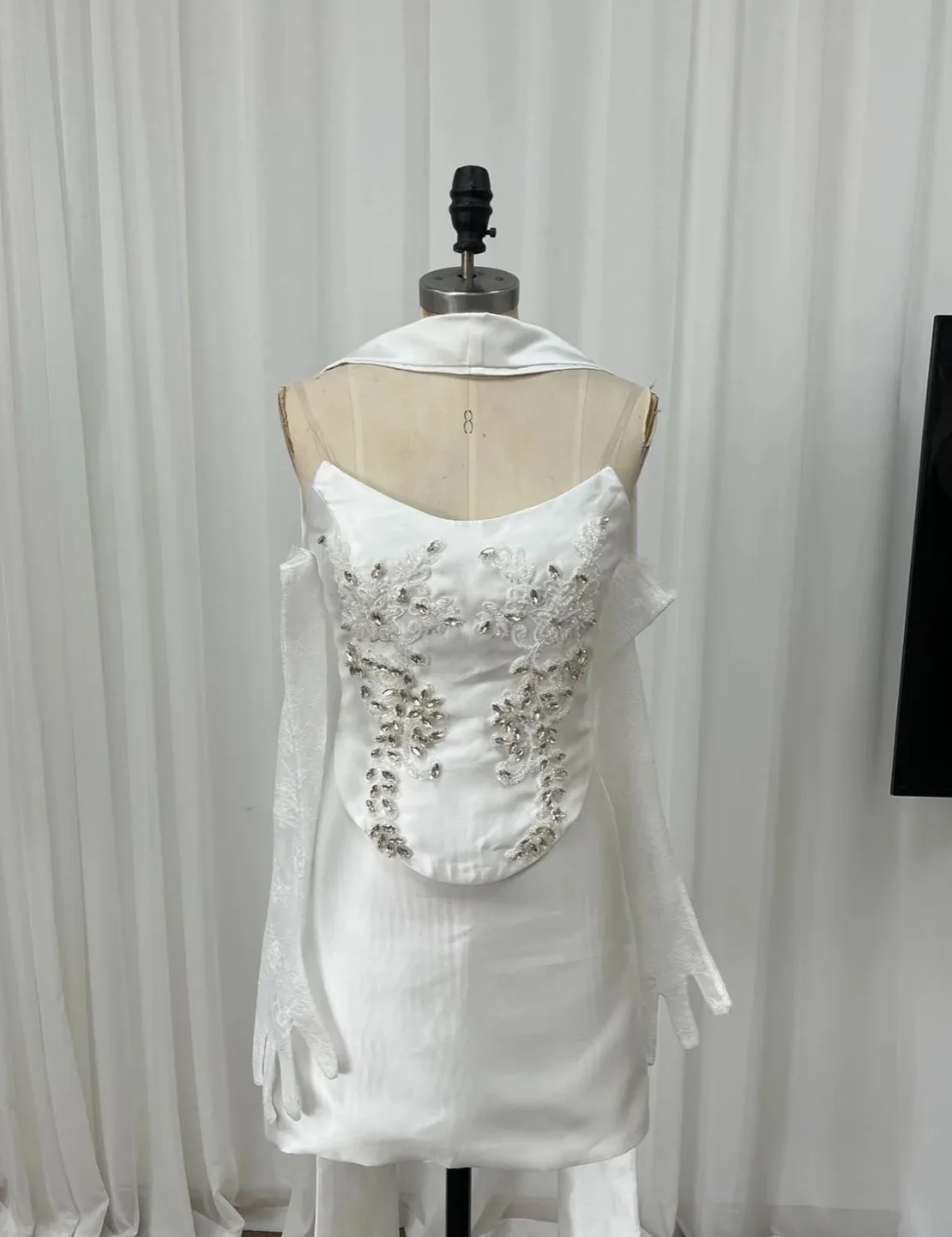 SATIN CORSET LACE DETAILED DRESS WITH GLOVES AND SCARF